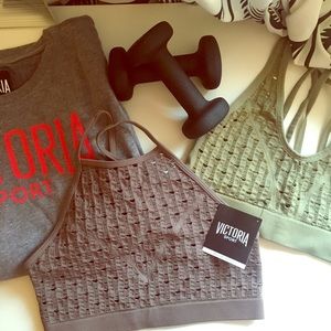 2 Victoria Secret Sport bras! ♥️
